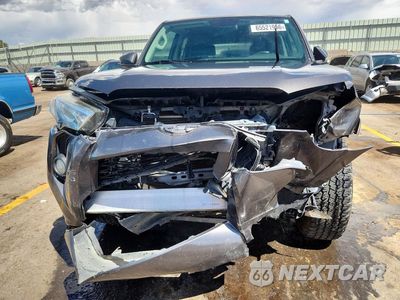 Piąte zdjęcie samochodu w środku: 2015 TOYOTA 4RUNNER SR5 VIN:JTEBU5JR6F5270963 - miniatura