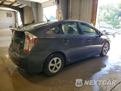 Trzecie zdjęcie samochodu z tyłu: 2014 TOYOTA PRIUS THREE VIN:JTDKN3DU6E1821744 - miniatura