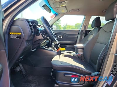 Zdjęcie 7 z 13 samochodu: 2018 KIA SOUL BASE VIN:KNDJN2A22J7592110 - miniatura