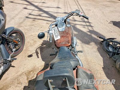 Zdjęcie 6 z 9 samochodu: 2019 HONDA VT750 C VIN:JH2RC5002KK500199 - miniatura