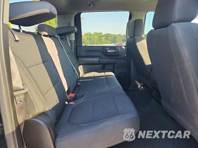 Zdjęcie 10 z 12 samochodu: 2022 CHEVROLET SILVERADO K2500 CUSTOM VIN:2GC4YME70N1225294 - miniatura
