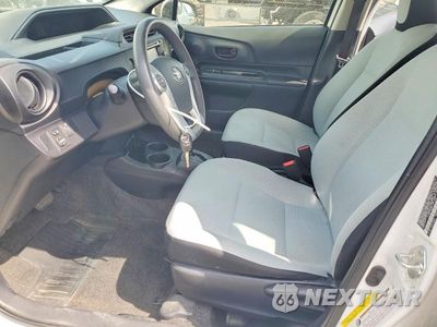Zdjęcie 7 z 13 samochodu: 2015 TOYOTA PRIUS C ONE VIN:JTDKDTB38F1577965 - miniatura