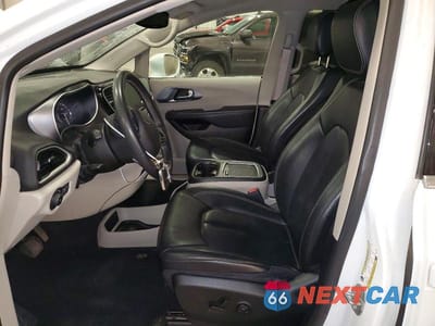 Zdjęcie 7 z 14 samochodu: 2022 CHRYSLER PACIFICA TOURING L VIN:2C4RC1BG3NR179274 - miniatura