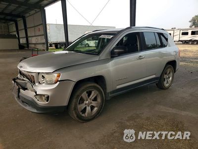 2013 JEEP COMPASS LATITUDE 1C4NJDEB1DD192404 - główne zdjęcie licytacji z USA - miniatura
