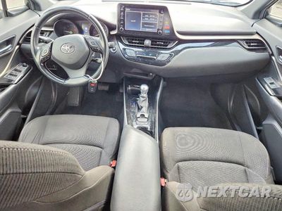 Zdjęcie 8 z 13 samochodu: 2019 TOYOTA C-HR XLE VIN:JTNKHMBX6K1057931 - miniatura