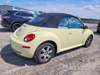 Trzecie zdjęcie samochodu z tyłu: 2006 VOLKSWAGEN NEW BEETLE CONVERTIBLE OPTION PACKAGE 1 VIN:3VWRF31Y46M310151 - miniatura