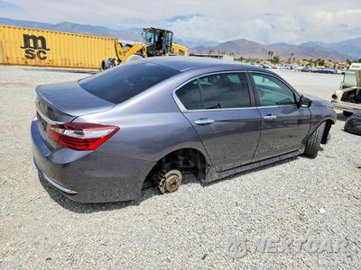 Trzecie zdjęcie samochodu z tyłu: 2017 HONDA ACCORD SPORT VIN:1HGCR2F51HA054819 - miniatura