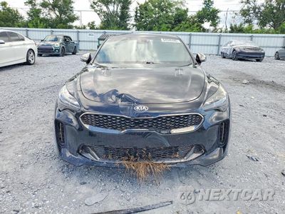 Piąte zdjęcie samochodu w środku: 2019 KIA STINGER GT VIN:KNAE35LC7K6051699 - miniatura