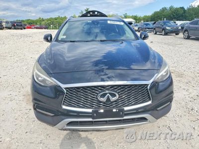 Piąte zdjęcie samochodu w środku: 2018 INFINITI QX30 PREMIUM VIN:SJKCH5CR5JA047773 - miniatura