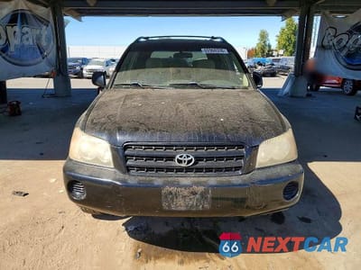 Piąte zdjęcie samochodu w środku: 2001 TOYOTA HIGHLANDER BASE VIN:JTEGF21A710023448 - miniatura
