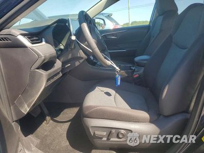 Zdjęcie 7 z 13 samochodu: 2025 TOYOTA RAV4 XLE VIN:2T3P1RFV6SW540213 - miniatura