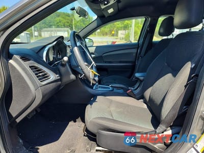 Zdjęcie 7 z 12 samochodu: 2013 DODGE AVENGER SXT VIN:1C3CDZCB3DN603704 - miniatura
