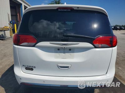 Zdjęcie 6 z 13 samochodu: 2017 CHRYSLER PACIFICA TOURING L VIN:2C4RC1BG8HR583529 - miniatura