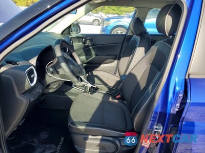 Zdjęcie 7 z 13 samochodu: 2022 HYUNDAI VENUE LIMITED VIN:KMHRC8A36NU161406 - miniatura
