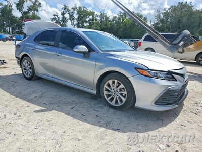 Czwarte zdjęcie samochodu z boku: 2021 TOYOTA CAMRY LE VIN:4T1C11AK9MU455116 - miniatura
