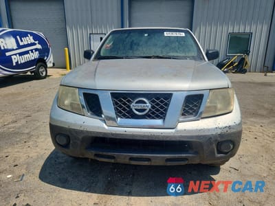Piąte zdjęcie samochodu w środku: 2011 NISSAN FRONTIER S VIN:1N6BD0CT8BC434393 - miniatura