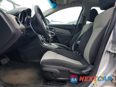Zdjęcie 7 z 12 samochodu: 2011 CHEVROLET CRUZE LS VIN:1G1PC5SH1B7156217 - miniatura