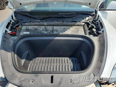 Zdjęcie 11 z 12 samochodu: 2023 TESLA MODEL Y VIN:7SAYGDEE7PA147566 - miniatura
