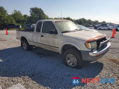Czwarte zdjęcie samochodu z boku: 2000 TOYOTA TACOMA XTRACAB PRERUNNER VIN:4TASN92N7YZ675774 - miniatura