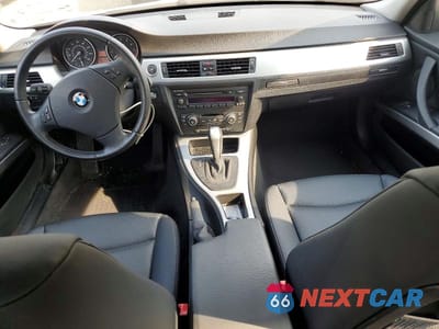 Zdjęcie 8 z 12 samochodu: 2009 BMW 335 XI VIN:WBAPL33519A407358 - miniatura