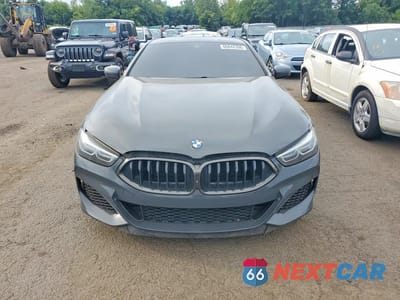 Piąte zdjęcie samochodu w środku: 2019 BMW M850XI VIN:WBABC4C5XKBU96587 - miniatura