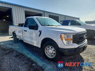 Czwarte zdjęcie samochodu z boku: 2022 FORD F150 VIN:1FTMF1CPXNKE27289 - miniatura