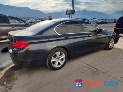 Trzecie zdjęcie samochodu z tyłu: 2011 BMW 528 I VIN:WBAFR1C50BC750901 - miniatura