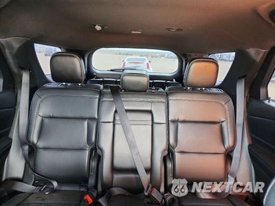 Zdjęcie 10 z 13 samochodu: 2020 FORD EXPLORER XLT VIN:1FMSK7DH7LGB42235 - miniatura