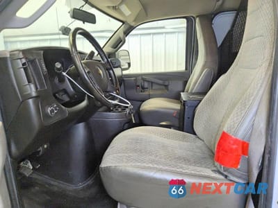 Zdjęcie 7 z 13 samochodu: 2022 CHEVROLET EXPRESS G2500 VIN:1GCWGAFP5N1139994 - miniatura