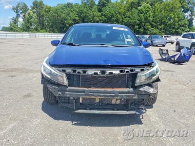 Piąte zdjęcie samochodu w środku: 2017 KIA FORTE LX VIN:3KPFK4A73HE149982 - miniatura