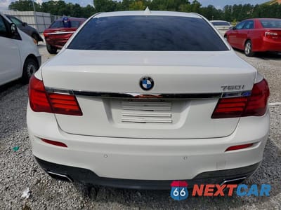 Zdjęcie 6 z 12 samochodu: 2015 BMW 750 I VIN:WBAYA8C57FD825375 - miniatura