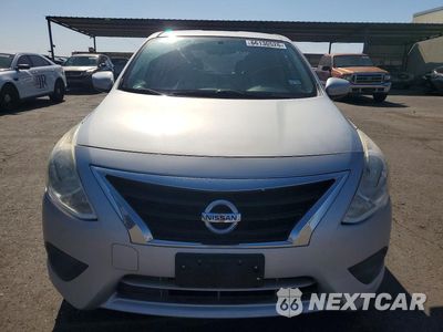 Piąte zdjęcie samochodu w środku: 2016 NISSAN VERSA 1.6 S PLUS VIN:3N1CN7AP7GL825679 - miniatura
