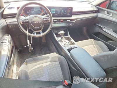 Zdjęcie 8 z 12 samochodu: 2025 KIA K5 LXS VIN:KNAG24J71S5391674 - miniatura