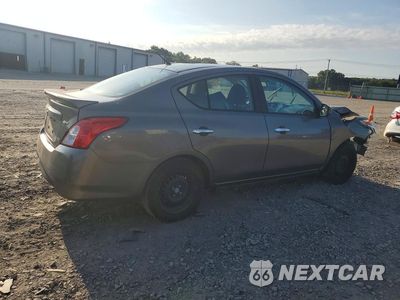 Trzecie zdjęcie samochodu z tyłu: 2016 NISSAN VERSA 1.6 SV VIN:3N1CN7AP8GL829837 - miniatura