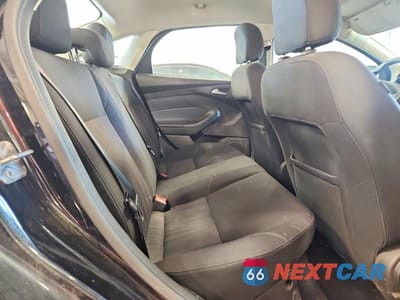 Zdjęcie 10 z 12 samochodu: 2016 FORD FOCUS SE VIN:1FADP3F28GL282216 - miniatura