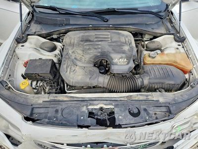 Zdjęcie 11 z 12 samochodu: 2014 CHRYSLER 300C VIN:2C3CCAEG1EH161903 - miniatura