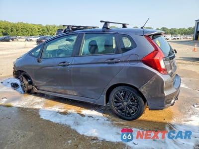 Drugie zdjęcie samochodu z przodu: 2018 HONDA FIT SPORT VIN:3HGGK5H63JM700609 - miniatura