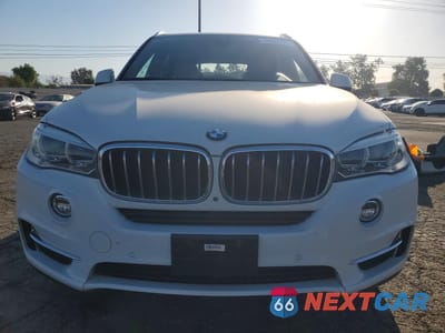 Piąte zdjęcie samochodu w środku: 2018 BMW X5 SDRIVE35I VIN:5UXKR2C5XJ0Z19778 - miniatura