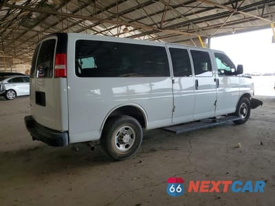 Trzecie zdjęcie samochodu z tyłu: 2022 CHEVROLET EXPRESS G3500 LS VIN:1GAZGNF70N1148888 - miniatura