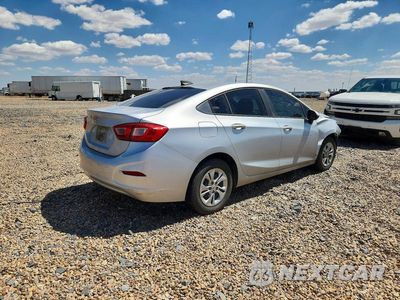 Trzecie zdjęcie samochodu z tyłu: 2019 CHEVROLET CRUZE LS VIN:1G1BC5SMXK7147863 - miniatura