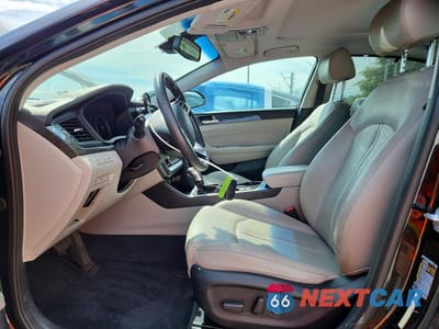 Zdjęcie 7 z 13 samochodu: 2019 HYUNDAI SONATA HYBRID LIMITED VIN:KMHE34L30KA088048 - miniatura