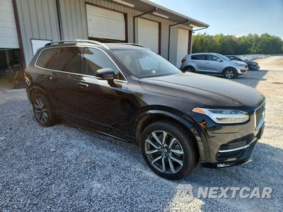 Czwarte zdjęcie samochodu z boku: 2019 VOLVO XC90 T5 MOMENTUM VIN:YV4102CK7K1509705 - miniatura