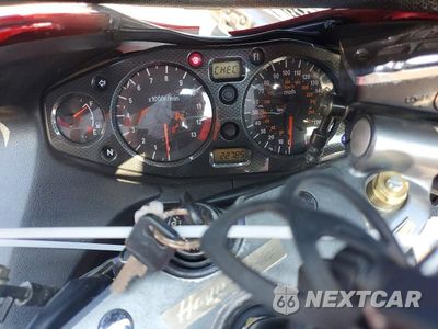Zdjęcie 7 z 9 samochodu: 2004 SUZUKI GSX1300 R VIN:JS1GW71A342105049 - miniatura