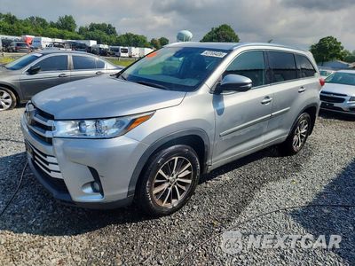 2018 TOYOTA HIGHLANDER XLE 5TDJZRFH4JS532359 - główne zdjęcie licytacji z USA - miniatura