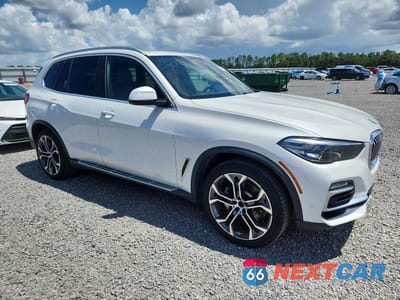Czwarte zdjęcie samochodu z boku: 2019 BMW X5 XDRIVE40I VIN:5UXCR6C54KLL61437 - miniatura