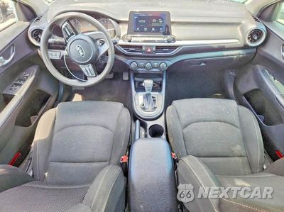 Zdjęcie 8 z 13 samochodu: 2021 KIA FORTE LXS VIN:3KPF24AD1ME306442 - miniatura