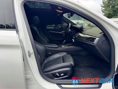 Zdjęcie 12 z 14 samochodu: 2020 BMW 530 I VIN:WBAJR3C06LCD80214 - miniatura