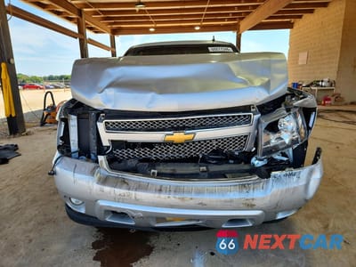 Piąte zdjęcie samochodu w środku: 2013 CHEVROLET TAHOE K1500 LT VIN:1GNSKBE00DR184436 - miniatura