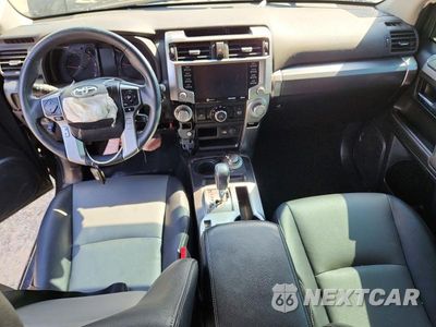Zdjęcie 8 z 13 samochodu: 2022 TOYOTA 4RUNNER SR5 (SE) VIN:JTENU5JR5N6063163 - miniatura