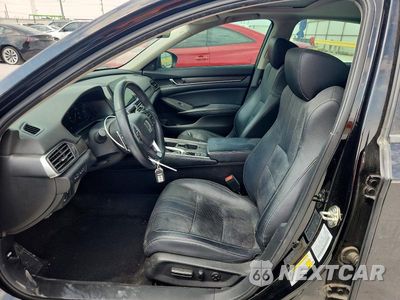 Zdjęcie 7 z 13 samochodu: 2018 HONDA ACCORD TOURING VIN:1HGCV1F96JA171049 - miniatura